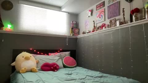 lau_mamacita online show from February 12, 7:02 pm