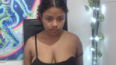 Snapshot of lau_sofia21 chatting on August 8, 1:02 pm lau sofia21 online show from August 8, 1:02 pm