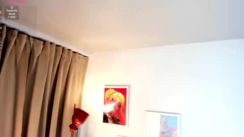 laukyubey1 online show from July 10, 1:43 am