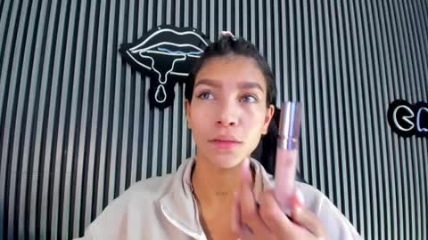 Laura online show from February 20, 12:47 pm