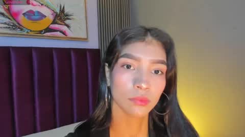 Snapshot of laura_aristizabal_19 chatting on May 26, 12:01 pm Laura online show from May 26, 12:01 pm