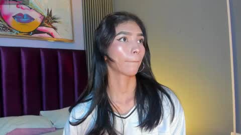Snapshot of laura_aristizabal_19 chatting on May 30, 12:02 pm Laura online show from May 30, 12:02 pm