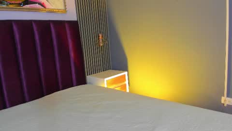 Snapshot of laura_aristizabal_19 chatting on June 21, 12:08 pm Laura online show from June 21, 12:08 pm
