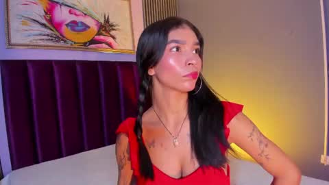 Snapshot of laura_aristizabal_19 chatting on July 1, 12:07 pm Laura online show from July 1, 12:07 pm