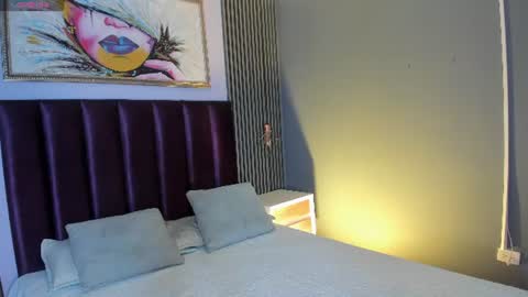 Snapshot of laura_aristizabal_19 chatting on July 19, 11:36 am Laura online show from July 19, 11:36 am