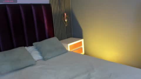Snapshot of laura_aristizabal_19 chatting on July 21, 11:56 am Laura online show from July 21, 11:56 am