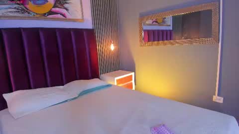 Snapshot of laura_aristizabal_19 chatting on July 30, 12:26 pm Laura online show from July 30, 12:26 pm