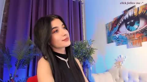 Snapshot of laura_coy chatting on June 13, 8:29 pm Laura online show from June 13, 8:29 pm