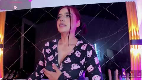 Snapshot of laura_hentai chatting on February 3, 3:15 am Laura online show from February 3, 3:15 am