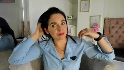 laura hotties online show from June 17, 5:25 pm