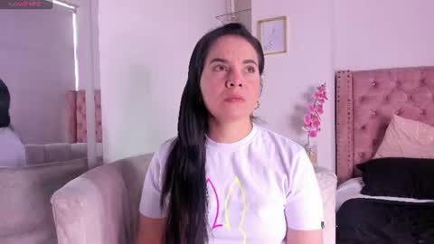 laura hotties online show from July 12, 1:35 pm