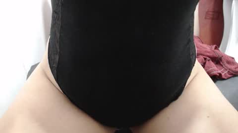  Laura  online show from November 2, 3:25 pm