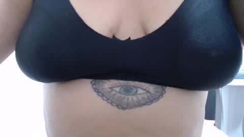  Laura  online show from December 14, 3:12 am