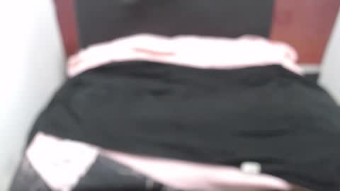  Laura  online show from January 17, 1:49 pm