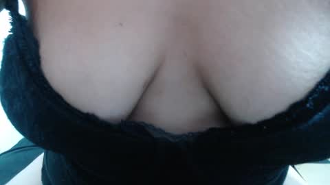  Laura  online show from March 19, 6:34 pm