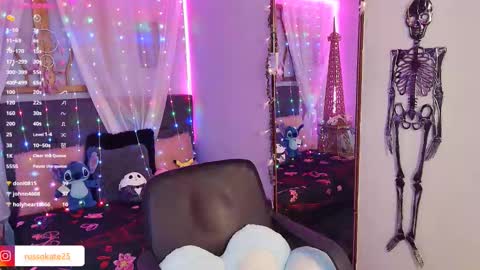 Kate  online show from February 15, 3:50 pm