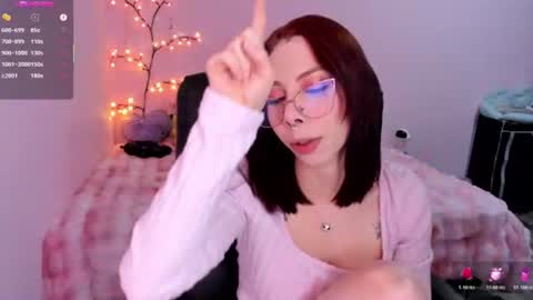 Kate  online show from June 17, 1:01 pm