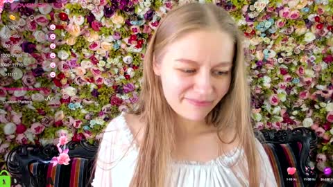 Laura online show from December 11, 6:52 pm