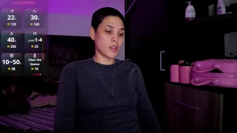 Snapshot of laura_r23 chatting on February 22, 11:57 pm Laura Rose online show from February 22, 11:57 pm