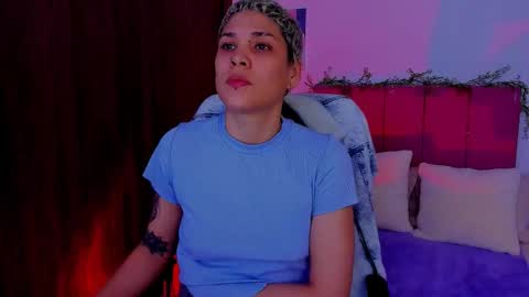 Snapshot of laura_r23 chatting on October 20, 6:52 pm Laura Rose online show from October 20, 6:52 pm