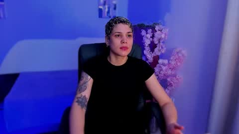 Laura Rose online show from November 27, 7:49 pm