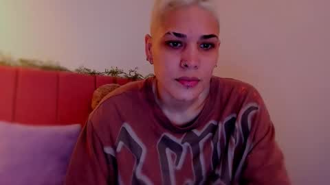 Laura Rose online show from March 6, 6:04 pm