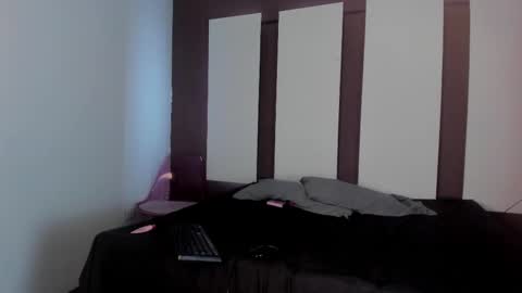 Snapshot of laura_serena chatting on March 28, 2:49 pm laura_serena online show from March 28, 2:49 pm