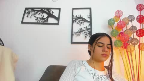 Snapshot of laura_soe chatting on February 2, 1:30 pm LAURA SOE online show from February 2, 1:30 pm