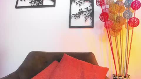 Snapshot of laura_soe chatting on February 25, 5:47 pm LAURA SOE online show from February 25, 5:47 pm