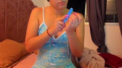 Snapshot of laura_soe chatting on October 5, 11:35 pm LAURA SOE online show from October 5, 11:35 pm