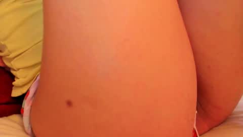 Snapshot of laura_soe chatting on November 8, 3:01 pm LAURA SOE online show from November 8, 3:01 pm