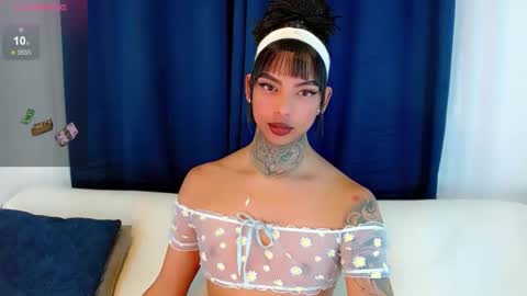 Laura online show from October 18, 12:57 am