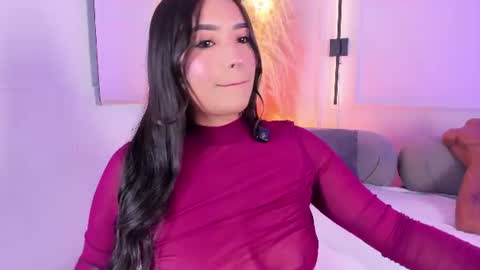 Snapshot of lauracarther chatting on July 24, 6:17 pm LauraCarther online show from July 24, 6:17 pm