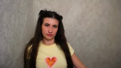 Snapshot of lauradre_ chatting on June 27, 2:01 pm Laura online show from June 27, 2:01 pm