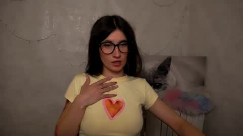 Snapshot of lauradre_ chatting on June 30, 10:05 am Laura online show from June 30, 10:05 am