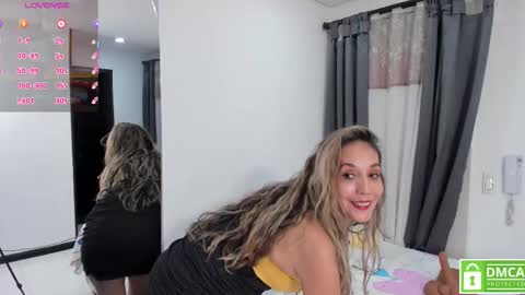 Laura online show from November 28, 11:18 pm