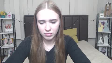 LauraHlot online show from October 15, 7:14 pm