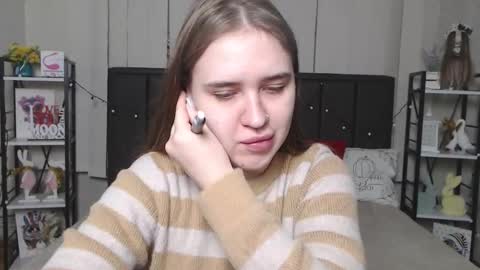 LauraHlot online show from November 16, 7:08 pm