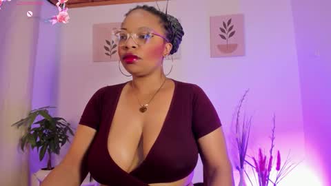 Snapshot of lauraricci_ chatting on September 27, 11:26 am Laurita Aries online show from September 27, 11:26 am