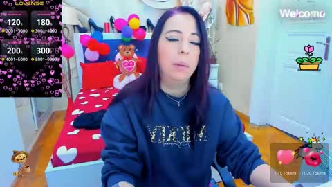 Laura online show from February 10, 4:19 am