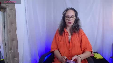 Laura Sofia online show from May 14, 10:44 am