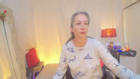 Snapshot of laurasofia45 chatting on July 11, 10:40 am Laura Sofia online show from July 11, 10:40 am