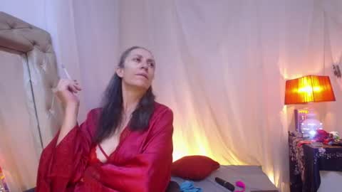Snapshot of laurasofia45 chatting on July 15, 4:29 am Laura Sofia online show from July 15, 4:29 am
