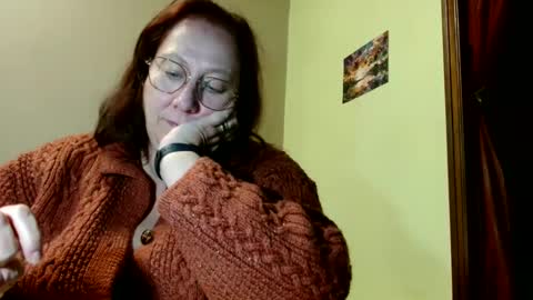 Snapshot of laureanne50 chatting on December 14, 8:29 pm laureanne online show from December 14, 8:29 pm