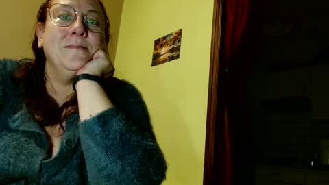 Snapshot of laureanne50 chatting on December 27, 8:28 pm laureanne online show from December 27, 8:28 pm