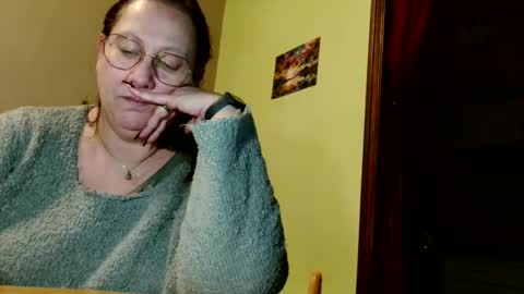 Snapshot of laureanne50 chatting on March 2, 8:07 pm laureanne online show from March 2, 8:07 pm