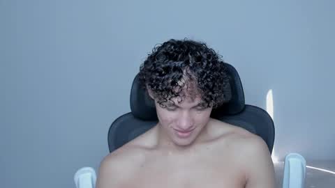 Snapshot of laureent__ chatting on October 27, 6:12 pm Laureent online show from October 27, 6:12 pm