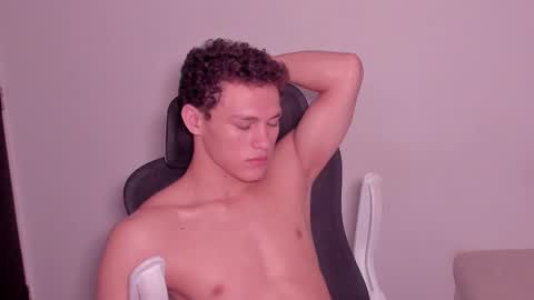 Laureent online show from March 5, 9:27 am