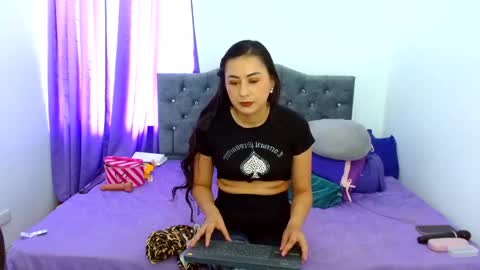 Snapshot of lauren_59 chatting on November 3, 8:43 pm Lauren online show from November 3, 8:43 pm