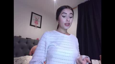 Lauren Clauz online show from February 9, 11:42 pm